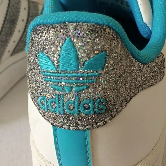 Adidas White and Teal Runners Size 1.5 - Picture 4 of 8